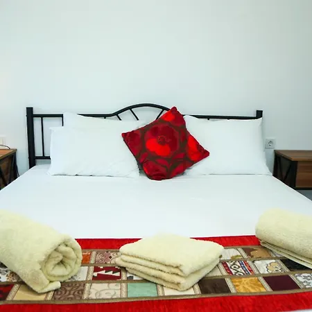 Villa-sleeps 9-parking-pool-bbq-hot Tub-pets * Dalyan