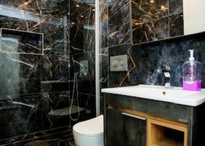 别墅 Villa-sleeps 9-parking-pool-bbq-hot Tub-pets 达利安