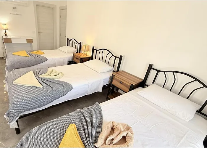 Villa-sleeps 9-parking-pool-bbq-hot Tub-pets 别墅 达利安