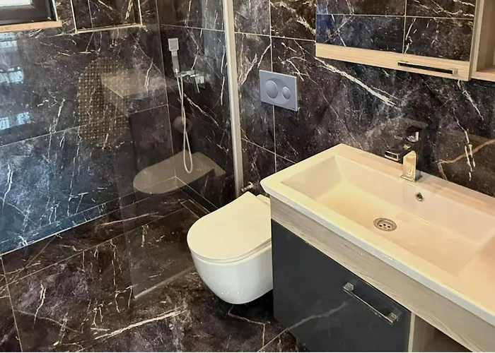 Villa-sleeps 9-parking-pool-bbq-hot Tub-pets 别墅 达利安