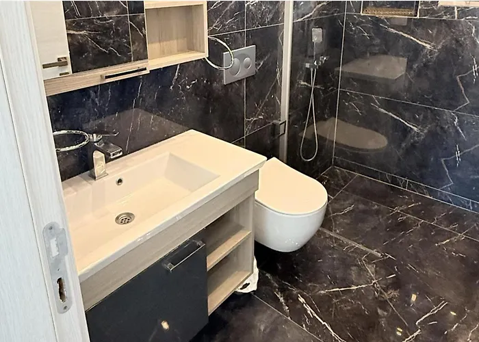 Villa-sleeps 9-parking-pool-bbq-hot Tub-pets 别墅 达利安